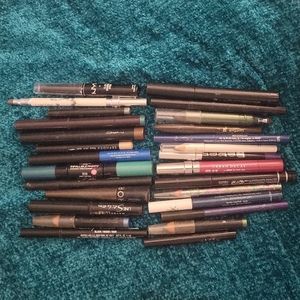 Bulk haul of Eye Liners